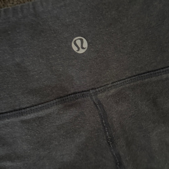 lululemon crop pants - Picture 6 of 6
